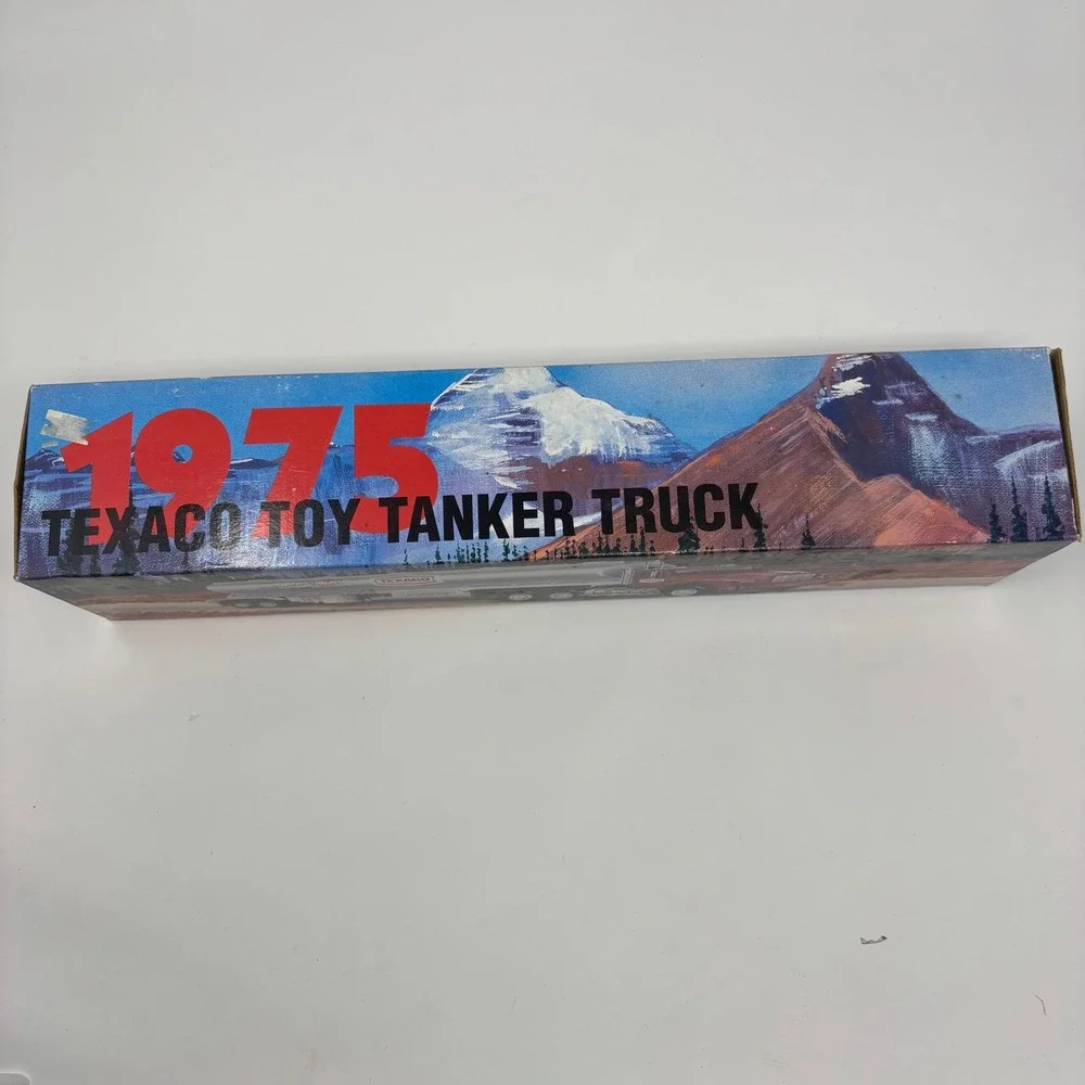 1975 Texaco Toy Tanker Truck 1995 Edition Lights and Sounds Vintage Collectible